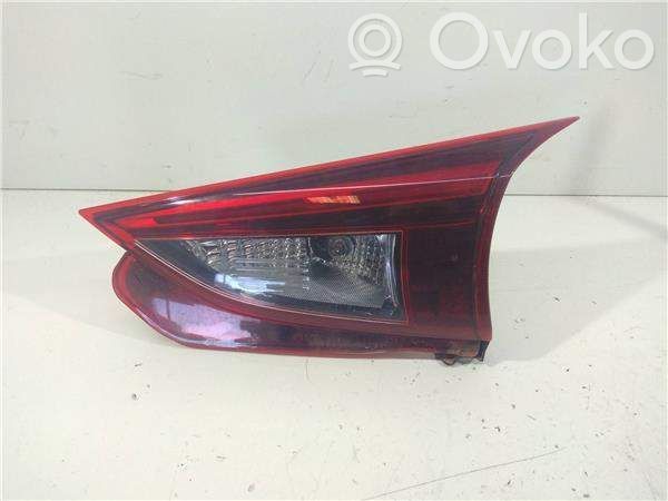 Mazda 3 II Feux arrière / postérieurs