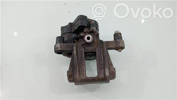 Volkswagen Golf VII Bremszange hinten 