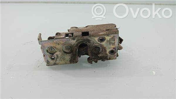 Mercedes-Benz Vito Viano W638 Takaoven lukitusmoottori 