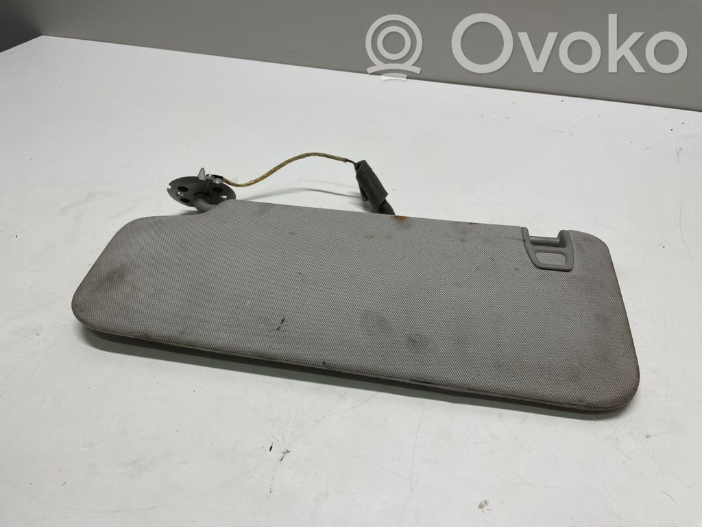 Sun visor