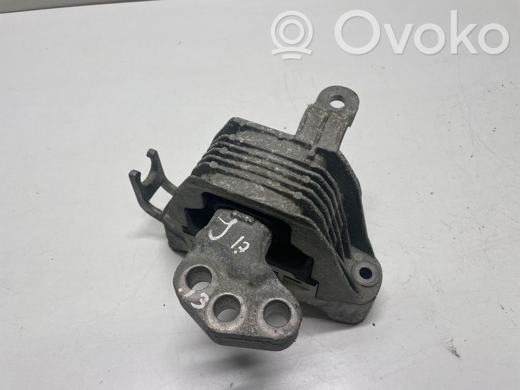 Opel Astra J Engine mount bracket 