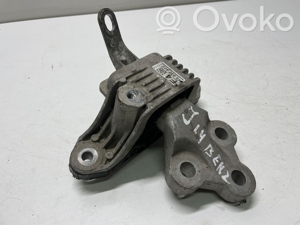 Opel Astra J Engine mount bracket 