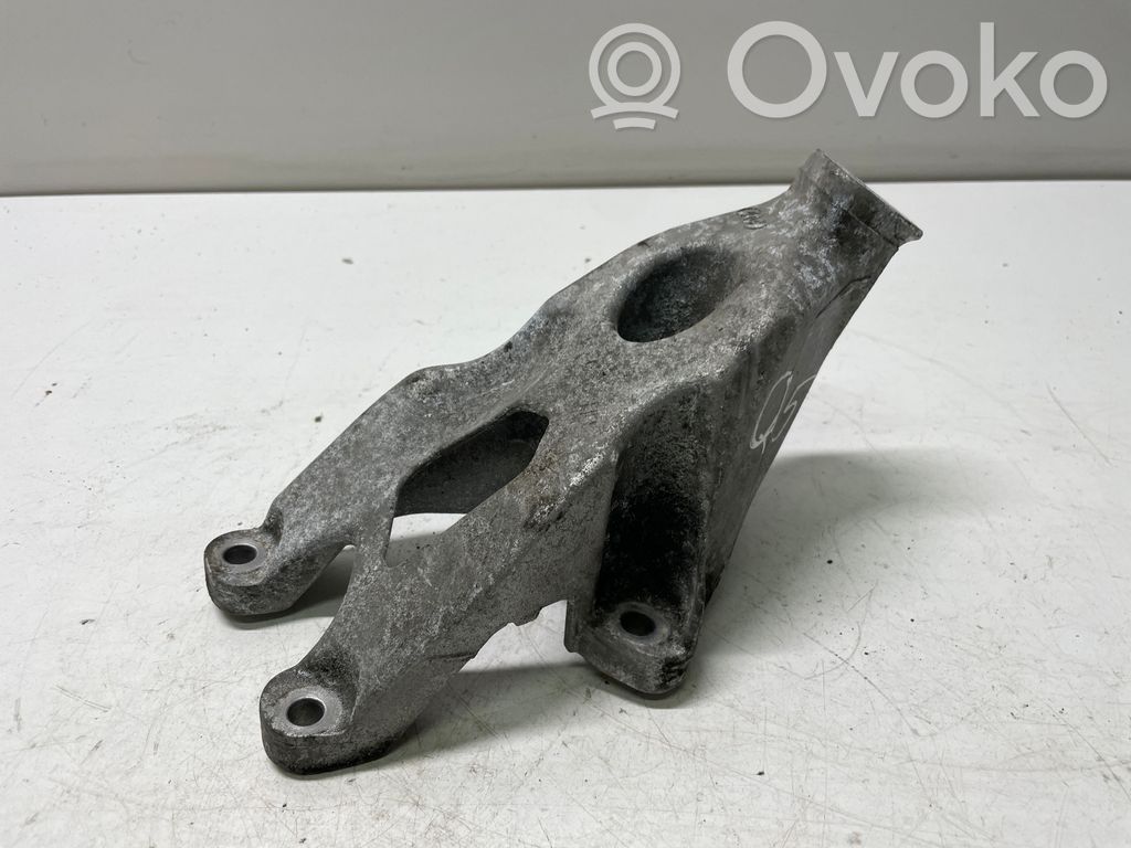 Audi Q5 SQ5 8R Engine mounting bracket 
