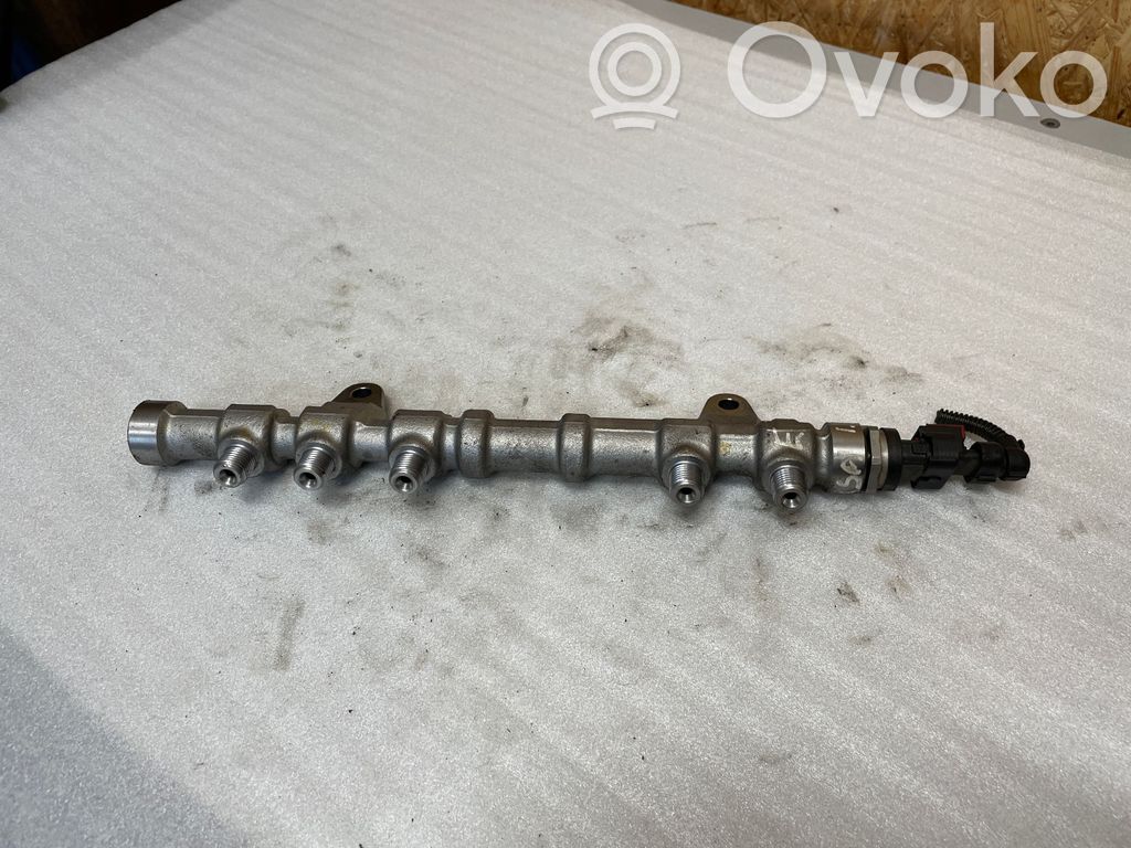 Opel Corsa E Polttoainepääputki 