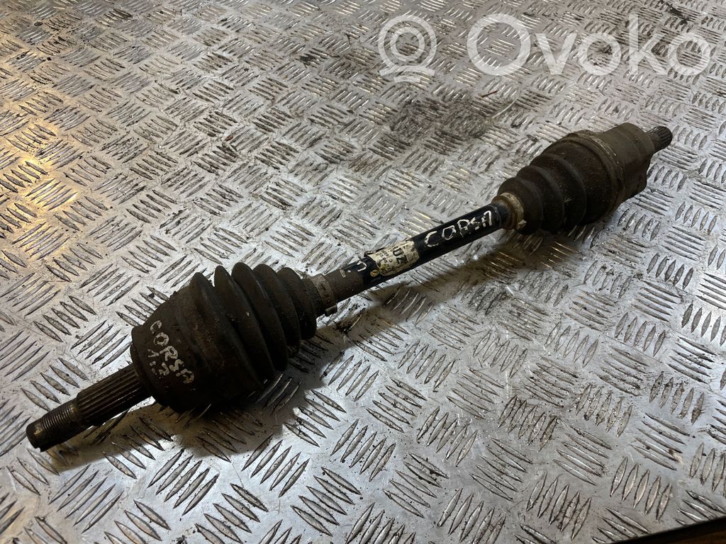 Opel Corsa E Priekinis pusašis 