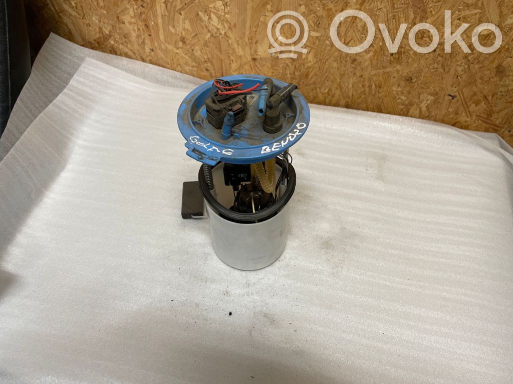 Volkswagen Golf VI Pompe à carburant 