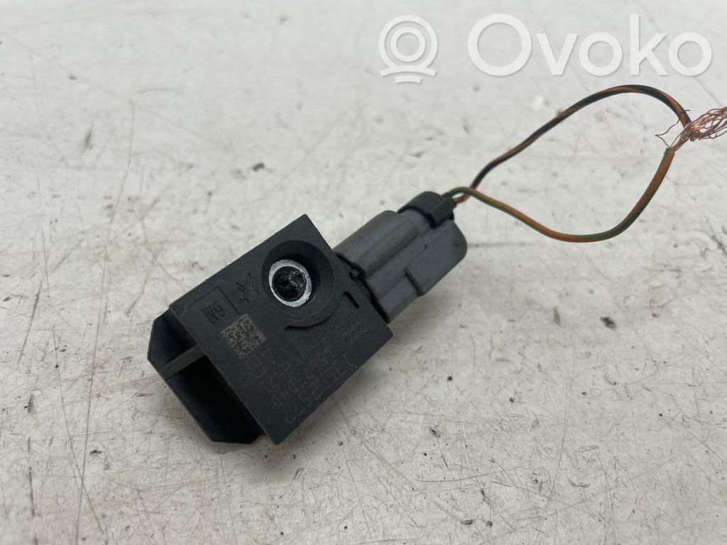 Opel Astra J Airbag deployment crash/impact sensor 