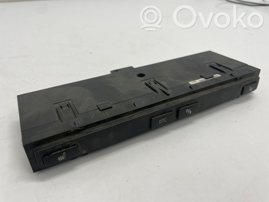 BMW 5 E60 E61 Seat heating switch 