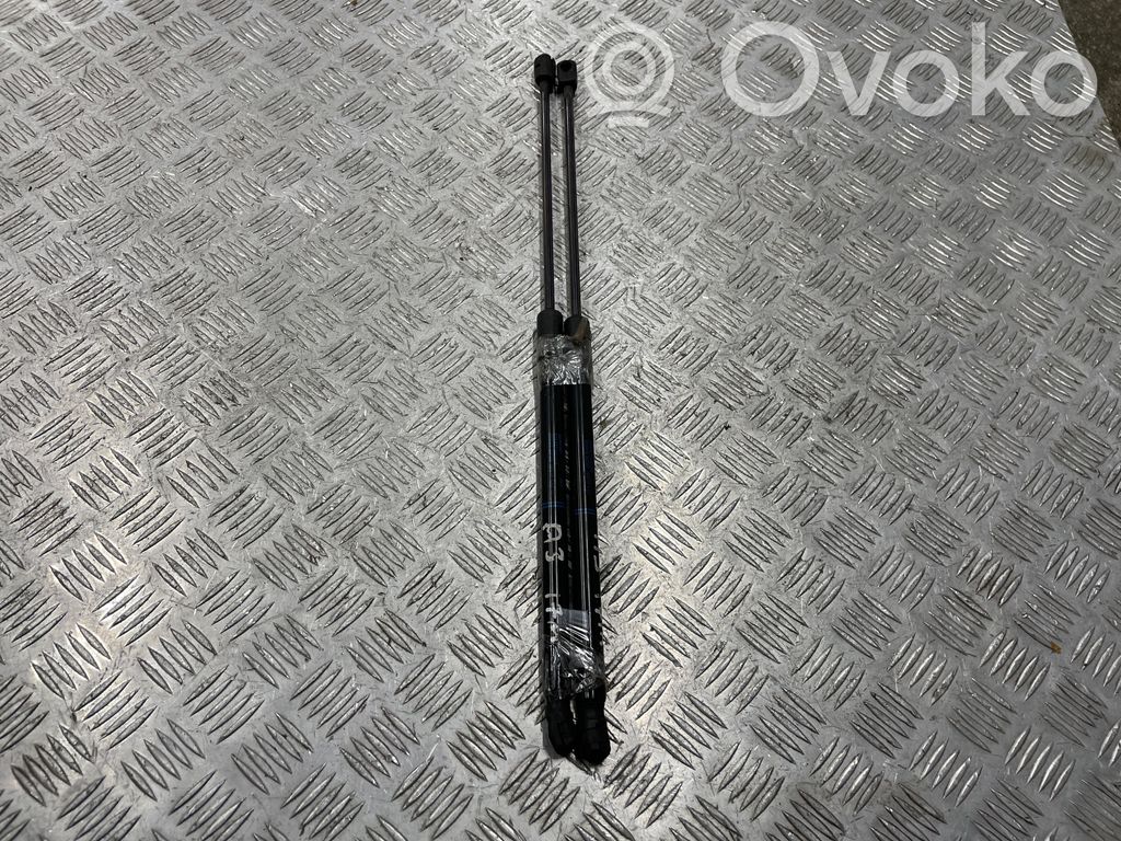 Audi A3 S3 8V Takaluukun tuen kaasujousi 