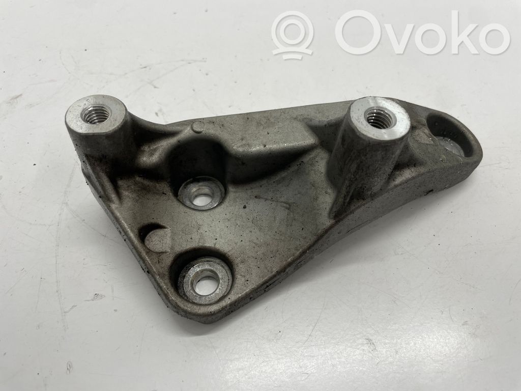BMW 1 F40 Engine mounting bracket 