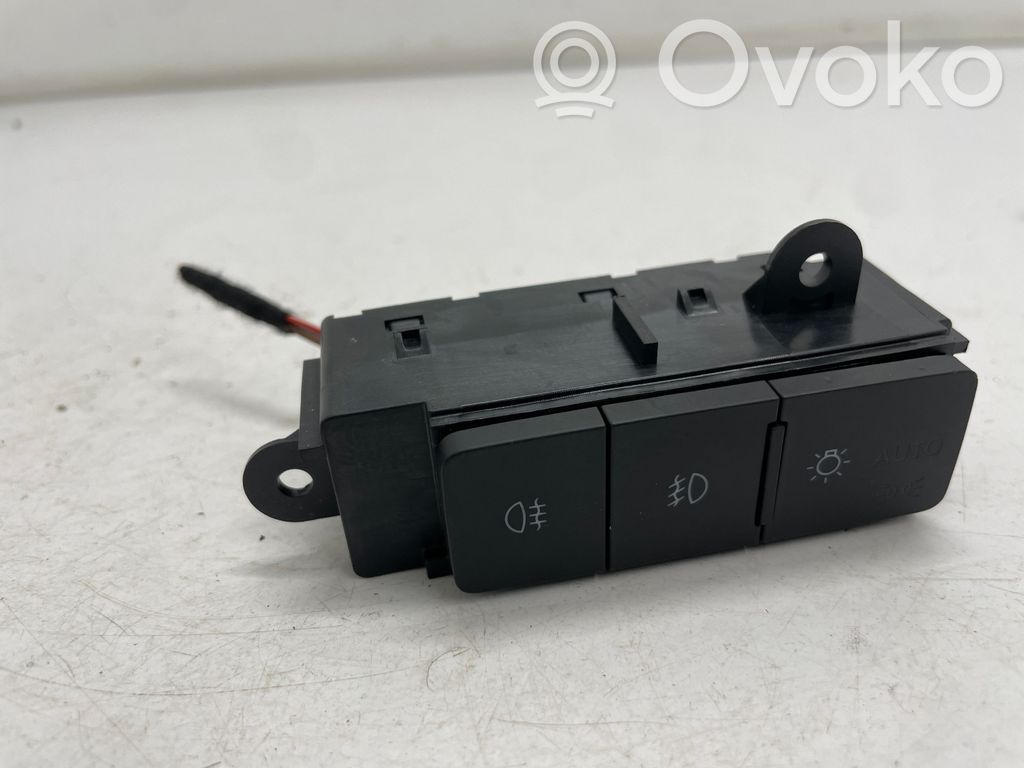 Light switch   5E8941501A