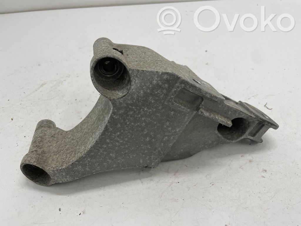 Opel Astra K Engine mounting bracket 