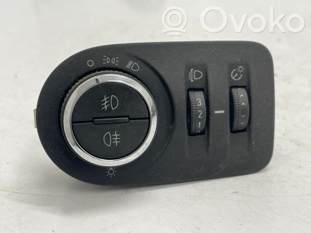 Opel Corsa E Light switch 