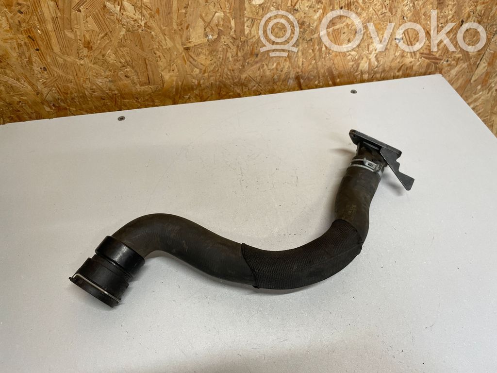 Opel Insignia A Tubo flessibile del liquido di raffreddamento del motore 