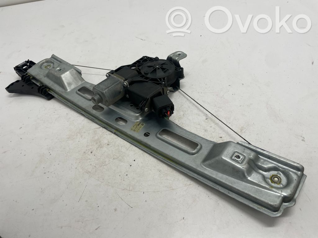 Opel Zafira C Elektryczny podnośnik szyby drzwi tylnych 