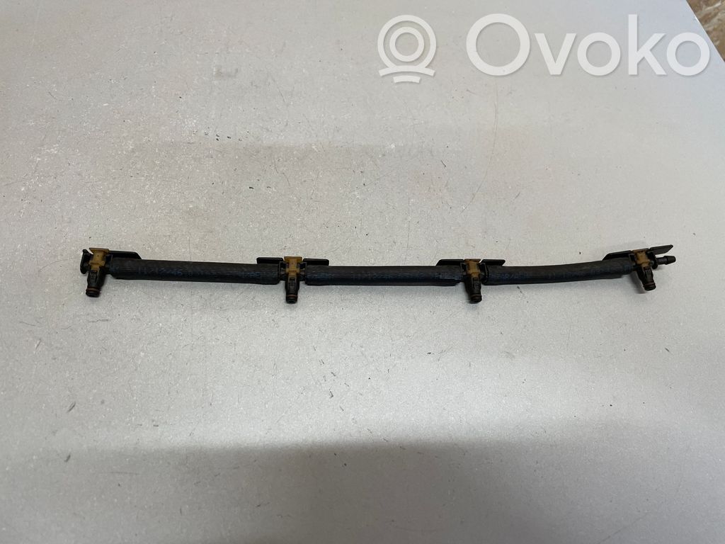 BMW 5 F10 F11 Manguera/tubo del retorno de combustible 