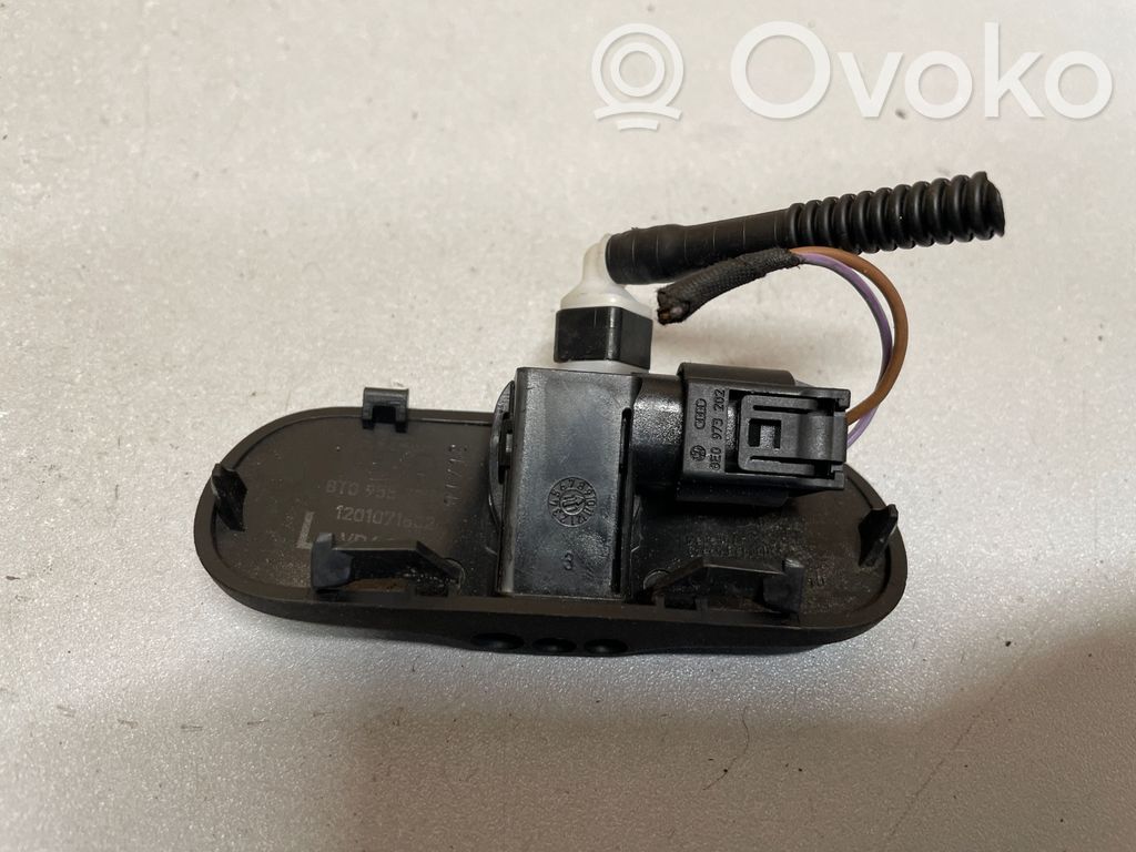 Audi A4 S4 B8 8K Windshield washer spray nozzle 