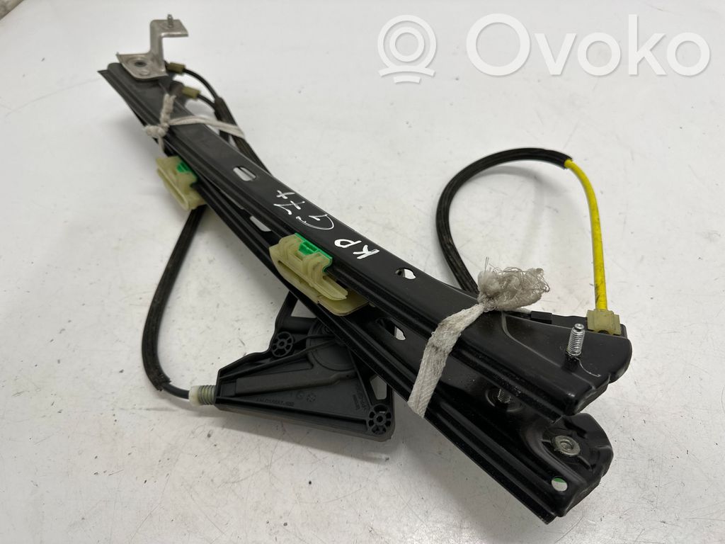 Volkswagen Golf Sportsvan Mechanizm podnoszenia szyby przedniej bez silnika 