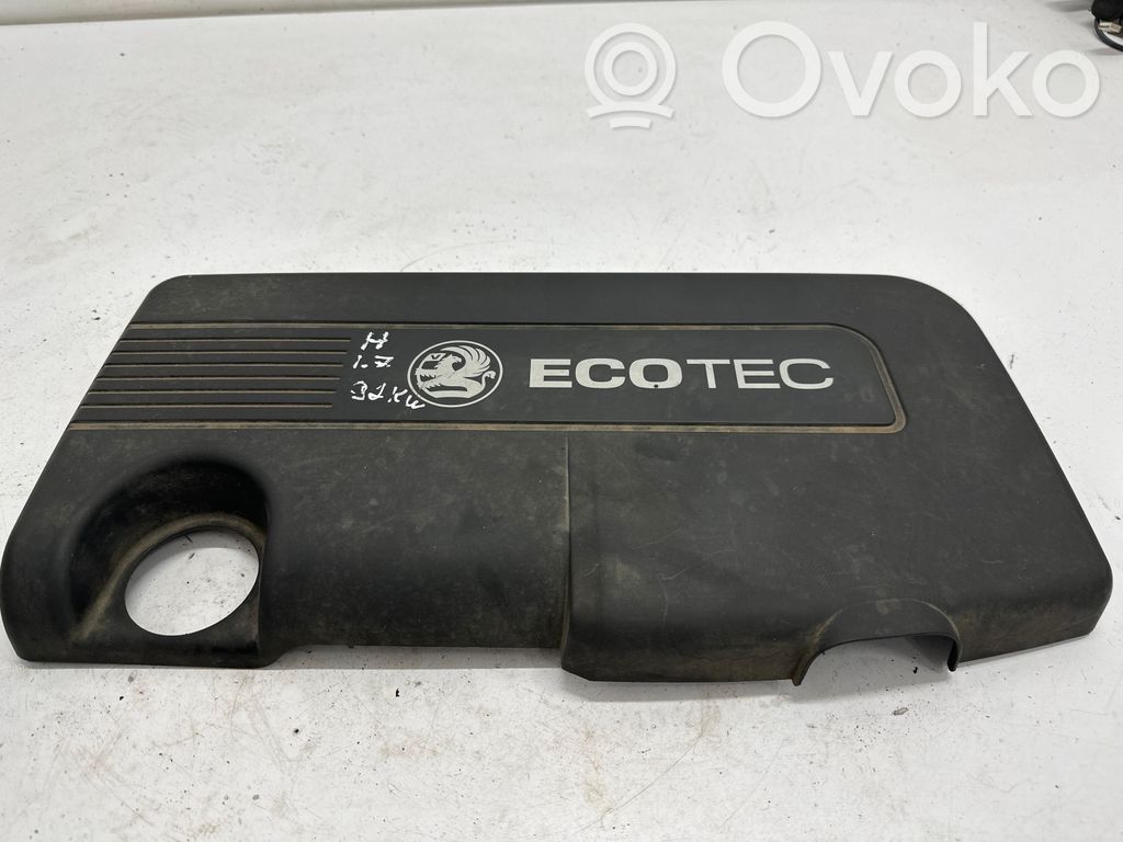 Opel Zafira B Engine cover (trim) 