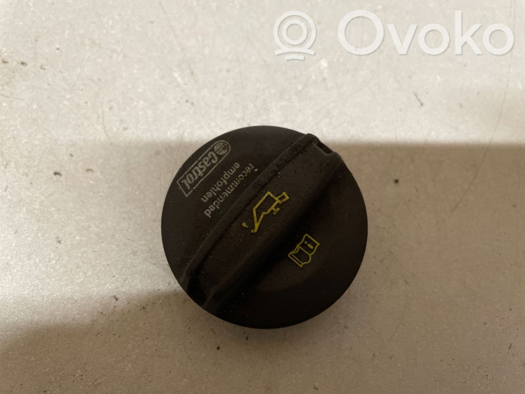 Audi A4 S4 B9 Oil filler cap 