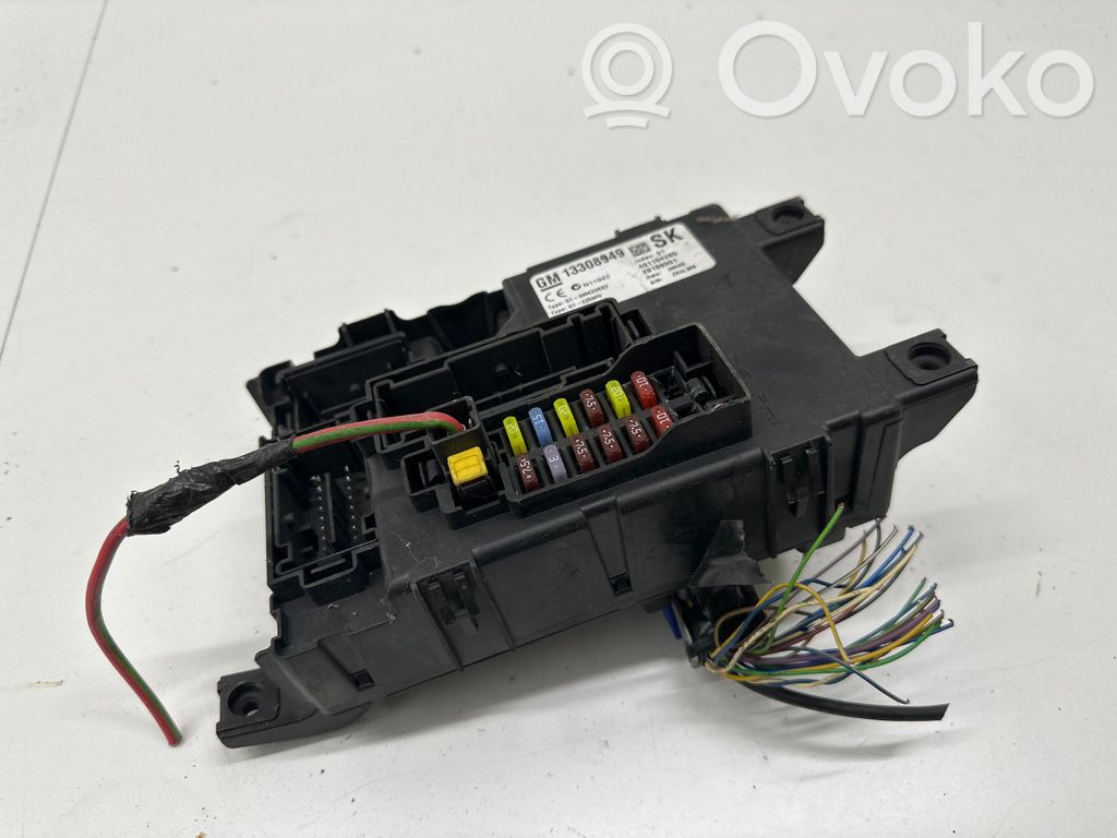 Opel Corsa D Fuse module 