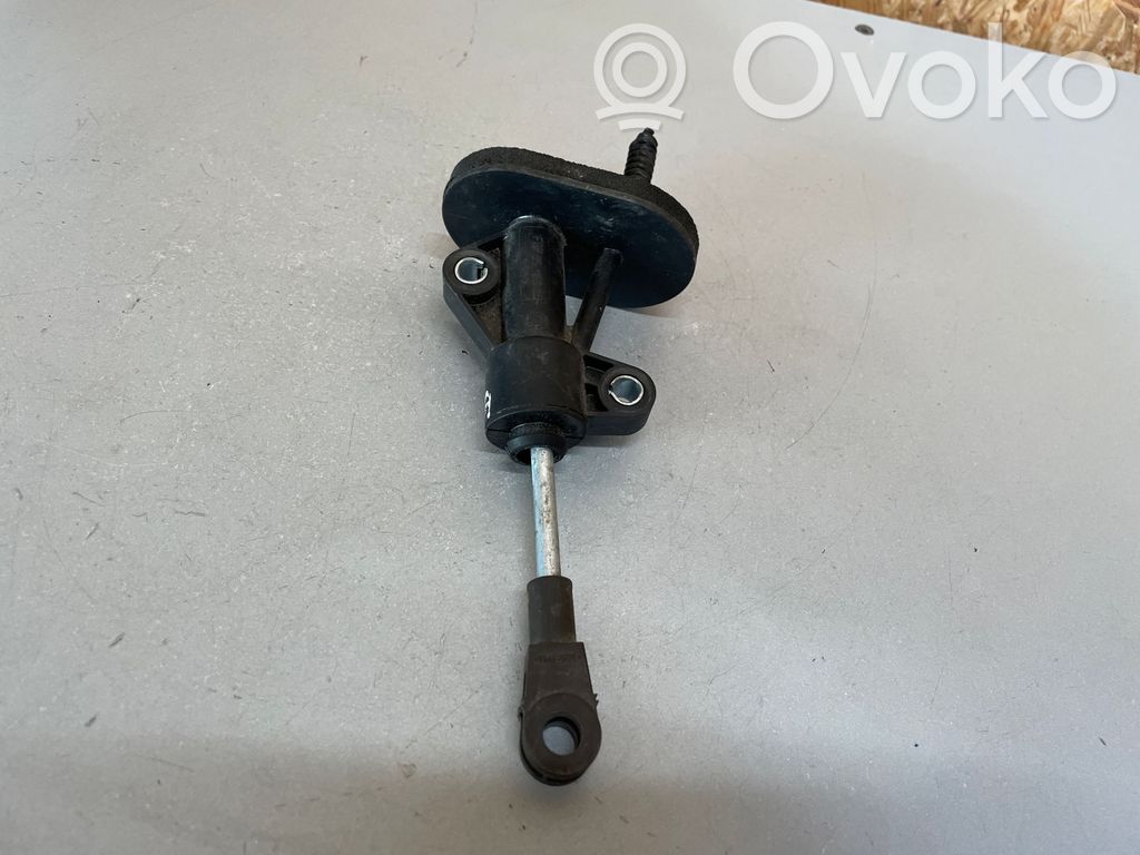 Opel Corsa E Kytkimen apusylinteri 