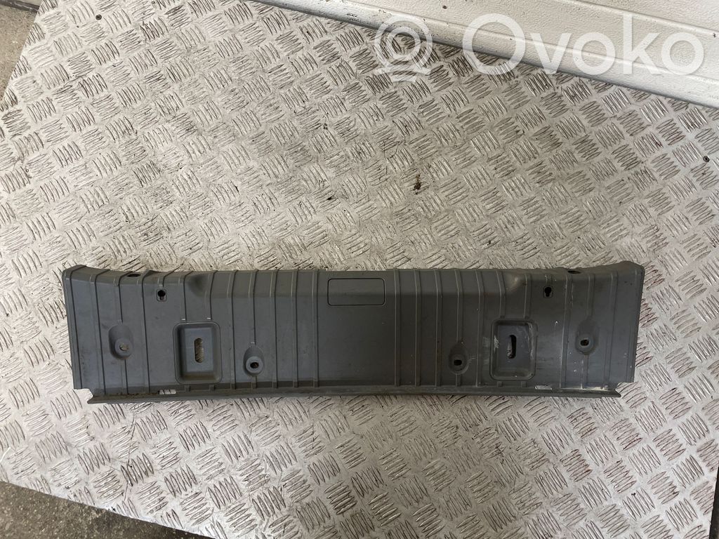 BMW 3 E90 E91 Bagažinės slenksčio apdaila 