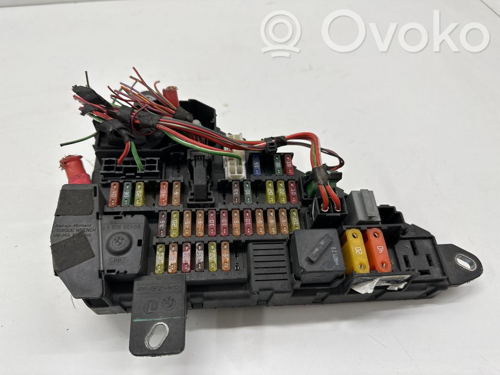 BMW 5 E60 E61 Fuse module 