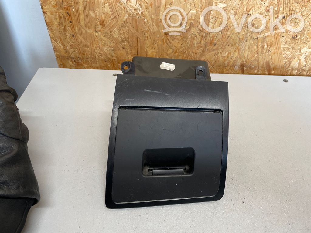 BMW 5 E60 E61 Glove box 