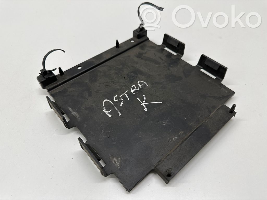 Opel Astra K Engine control unit holder 