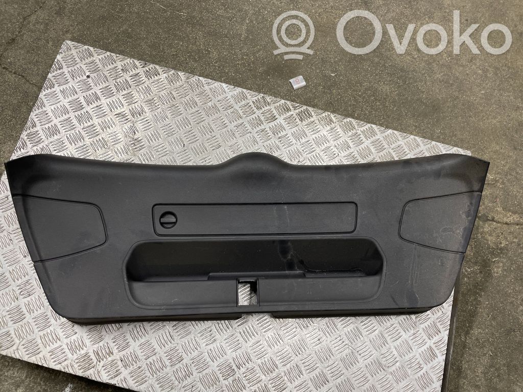 Audi A3 S3 8V Tailgate/boot cover trim set 