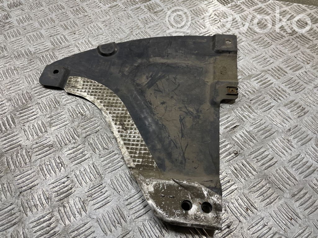BMW 3 E90 E91 Kita dugno detalė 