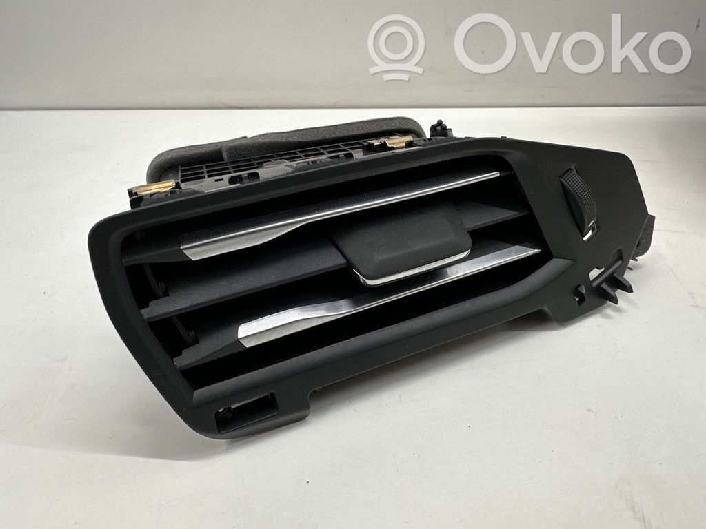 Ford Focus Moldura protectora de la rejilla de ventilación lateral del panel 