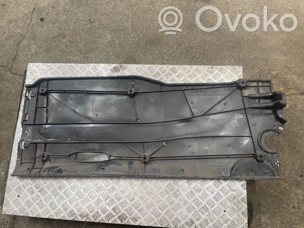 Audi A1 Protección inferior lateral 