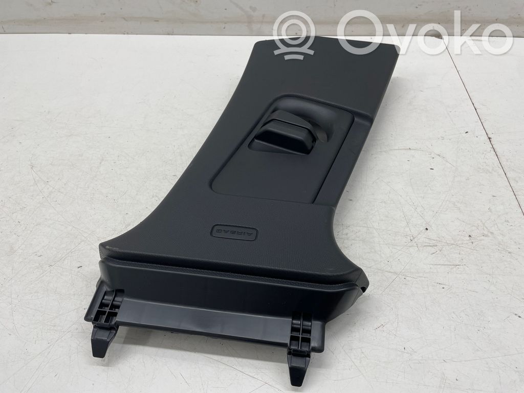 Audi A3 8Y Pilar (B) (superior) 