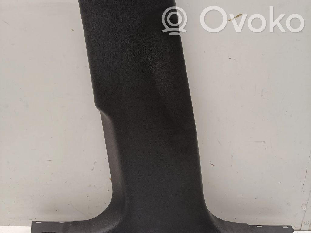 Osłona dolna słupka / B   80A867239A