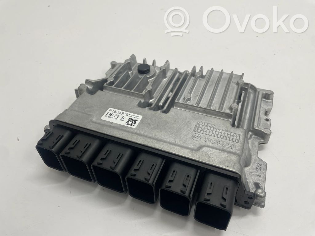 BMW 5 G30 G31 G38 Engine control unit/module 
