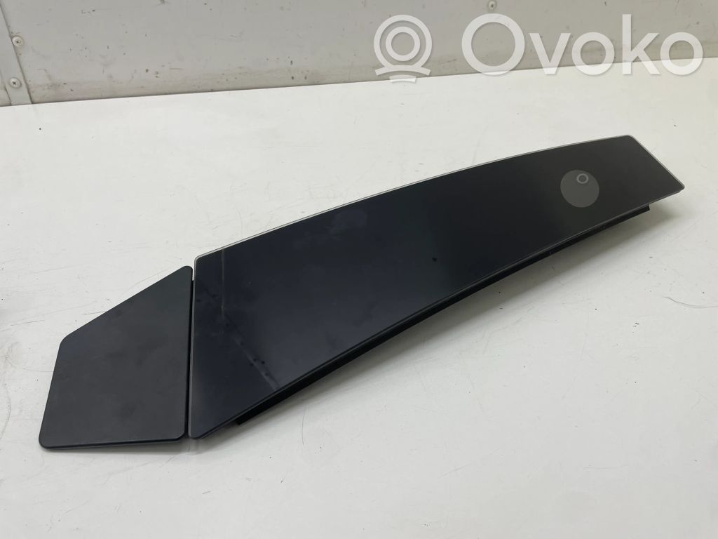 Tesla Model 3 Pilar (B) (superior) 