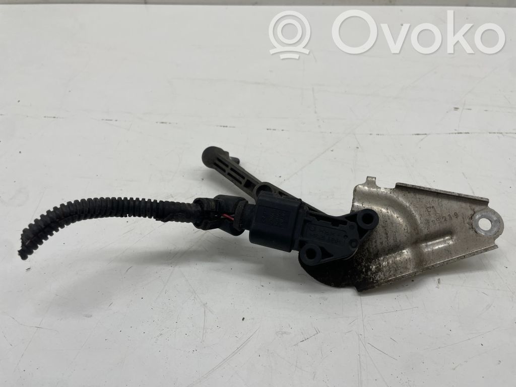 Tesla Model 3 Air suspension front height level sensor 