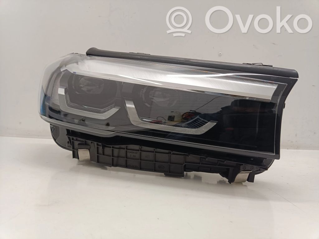 BMW 5 G30 G31 G38 Lampa przednia 