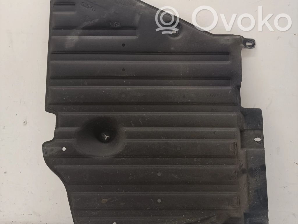Ford Focus Osłona dolna zbiornika paliwa 