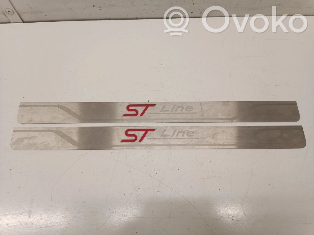 Ford Focus Priekinio slenksčio apdaila (vidinė) 