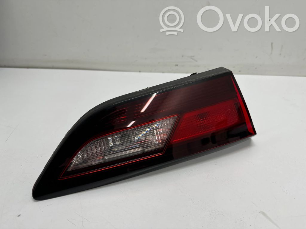 Opel Astra K Takaluukun takavalot 