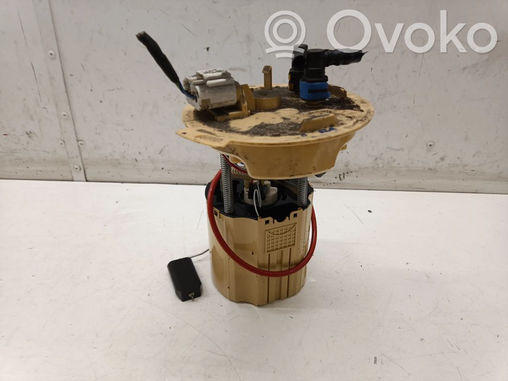 Opel Astra K Bomba interna de combustible 