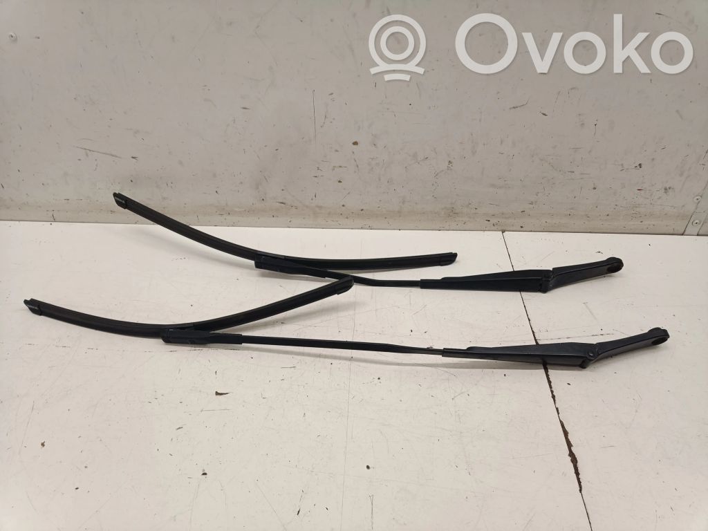 Audi A4 S4 B9 Scheibenwischer 