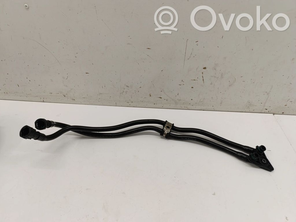 Engine coolant pipe/hose   7808085