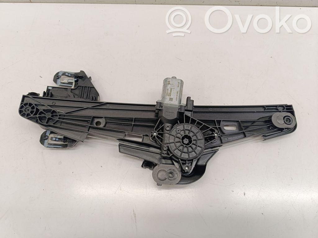 Opel Astra L Alzacristalli della portiera posteriore con motorino