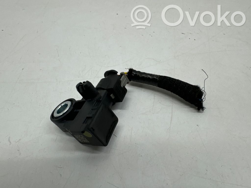 Opel Astra L Airbag deployment crash/impact sensor 