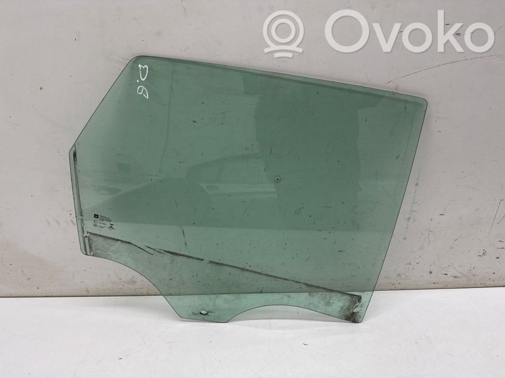 Opel Crossland X Takaoven ikkunalasi 
