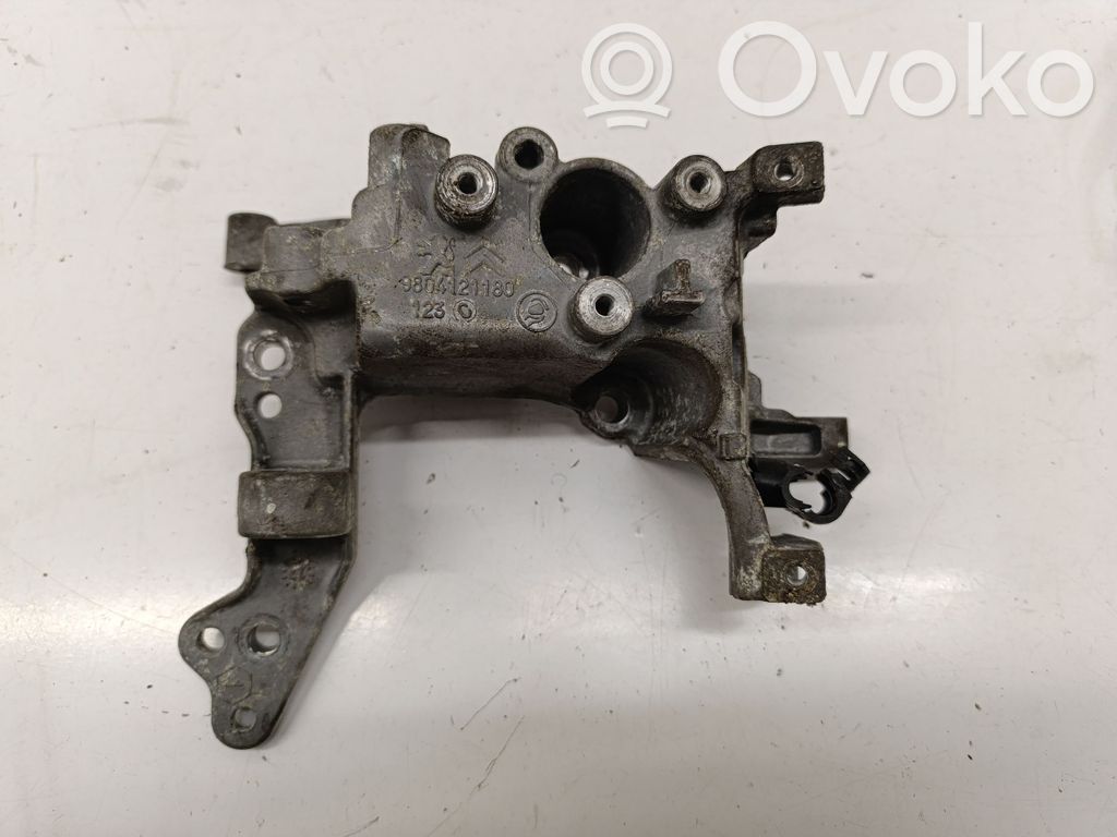 Opel Crossland X Engine mounting bracket 